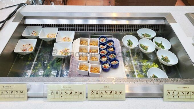 グランドニッコー東京ベイ 舞浜の朝食「春雨サラダ、筍きんぴら、白和え、オクラ胡麻和え」
