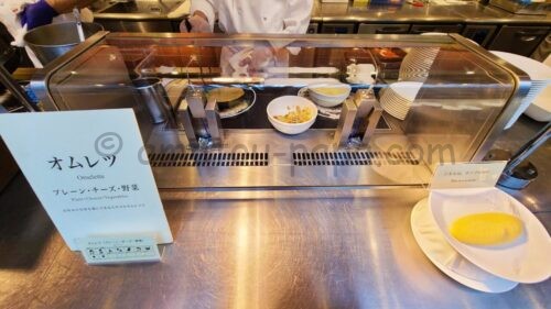 グランドニッコー東京ベイ 舞浜の朝食「オムレツ」（パフォーマンスキッチン）