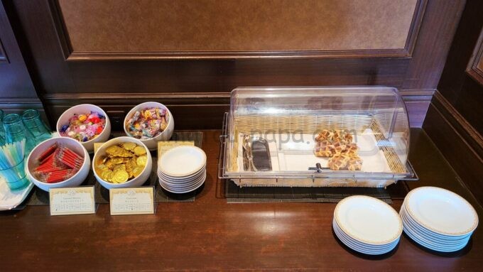東京ディズニーランドホテルの専用ラウンジ「マーセリンサロン」で提供されるスナック