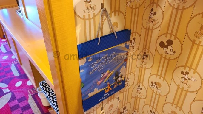 ディズニーアンバサダーホテル「ミッキーマウスルーム」のペーパーバッグ