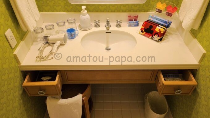 ディズニーアンバサダーホテル「ミッキーマウスルーム」の洗面台