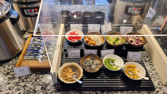 ザ パーク フロント ホテル アット ユニバーサル・スタジオ・ジャパンの朝食ブッフェ「海苔、梅干しなどの漬物」