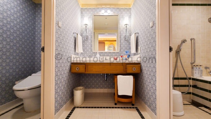 ディズニーアンバサダーホテル「ミニーマウスルーム」のトイレ、洗面所、風呂