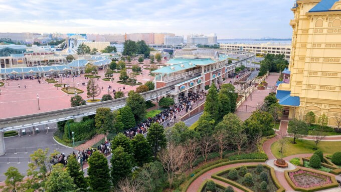 東京ディズニーランドホテル「タレットルーム（7階）（ツイン）」から眺める東京ゲートブリッジ（恐竜橋）