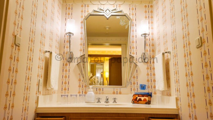ディズニーアンバサダーホテル「チップとデールルーム」の洗面台